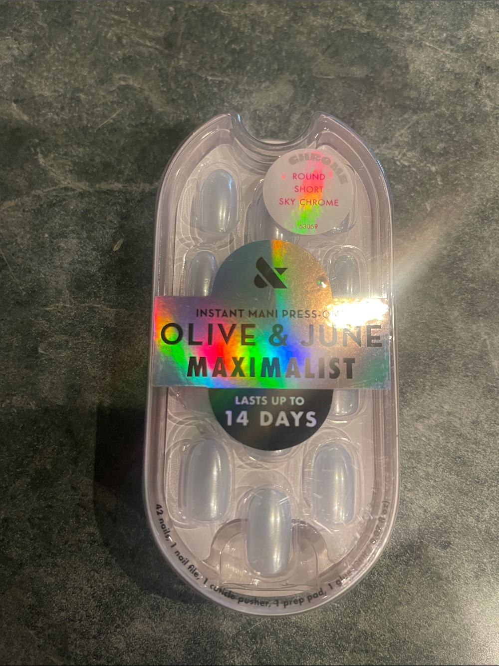 Olive and June Maximalist Instant Press-On Nails — Sky Chrome (Silver)